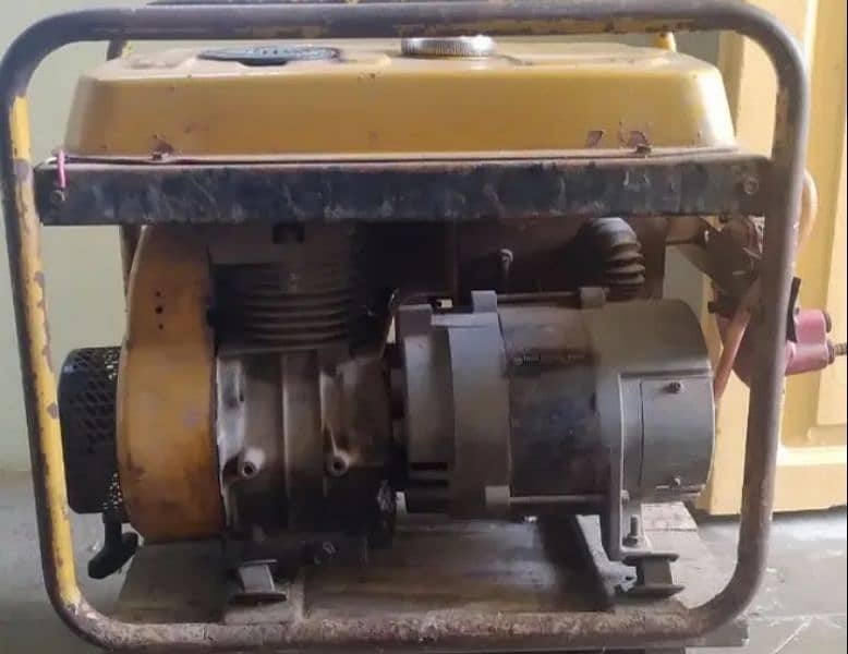 Robin Model RGX 240 Generator 2 or 2.5 KVA 2