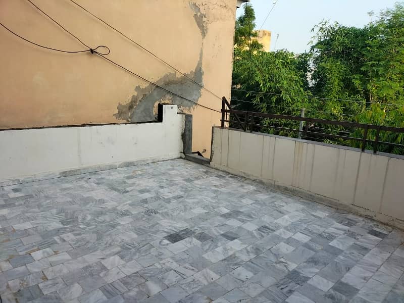 10 Marla Portion For Rent In Judicial Colony 4