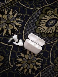Apple Airpods pro 0