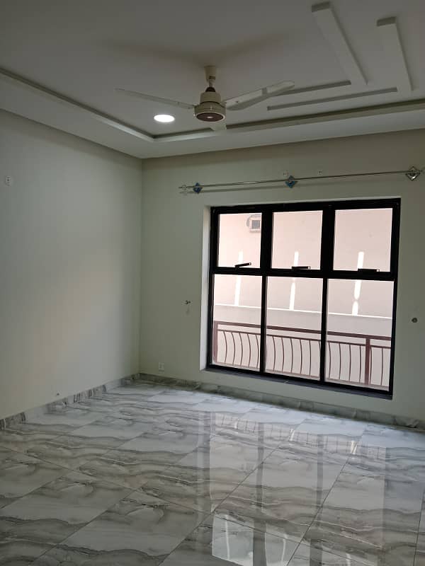 1 kanal AC installed Upper portion with available for rent 5