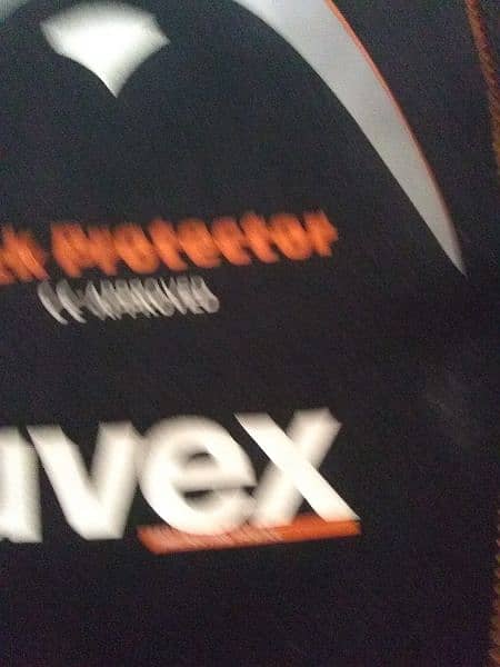 Back poster protector Uvex 4