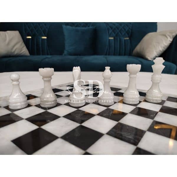 Handcrafted Marble chess set / chess board / chess pieces 3