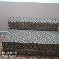 Sofa Combed in Brown Color