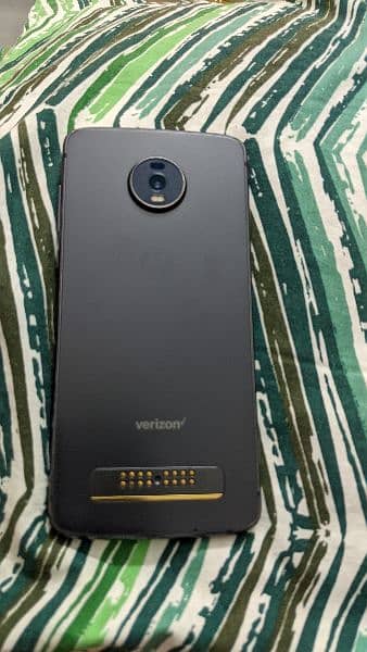 Motorola Z4 1