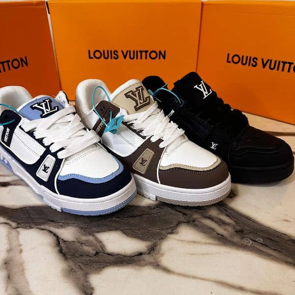 Louis Vuitton trainer 100% imported 4