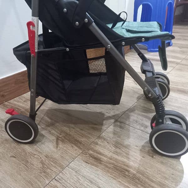 baby imported pram for sale. 9