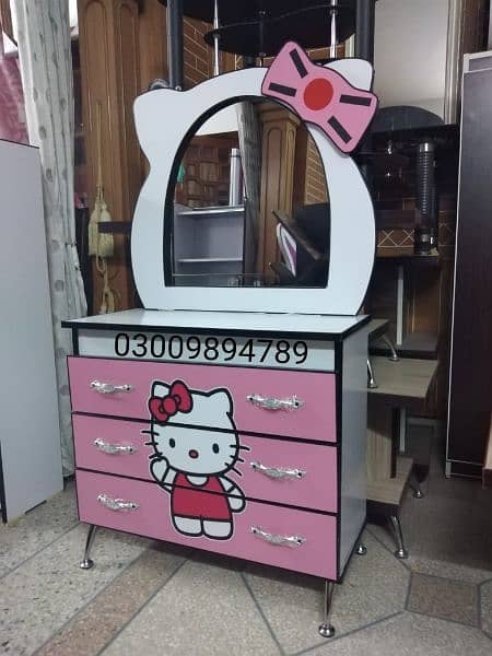 (READY STOCK) kids dressing table and mirror /kids furniture 5