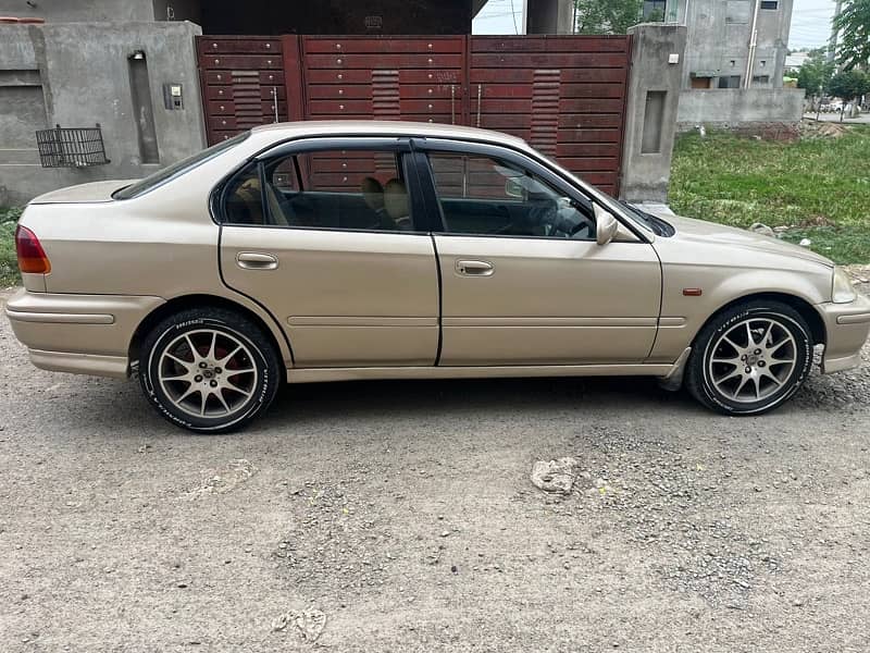 Honda Civic VTi 1999 4