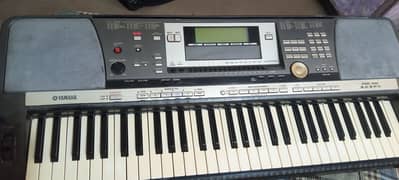 Yamaha PSR 640 Profesional Piano Yamaha PSR Keyboard Casio Roland Korg