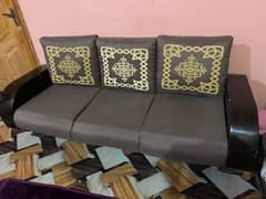 7 seaters sofa with table 0
