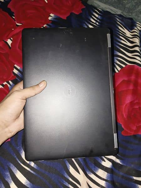 Dell latitude E7270 i5 6th Generation 3