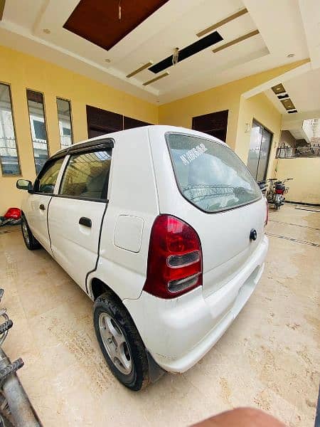 Suzuki Alto 2011 3