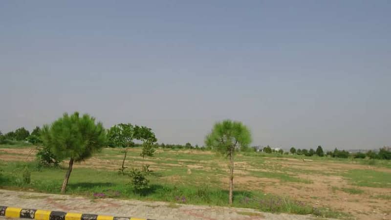 Gulberg Green Block D 5 Kanal Farm House Plot With Semi Boundary Wall And Guard Room 5