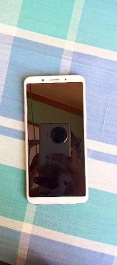 oppo f5 4 32 in good condition