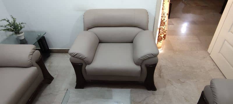 7 Seater Leather Sofa Set 3