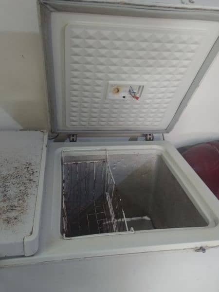 Dawlance Double Door Freezer 4