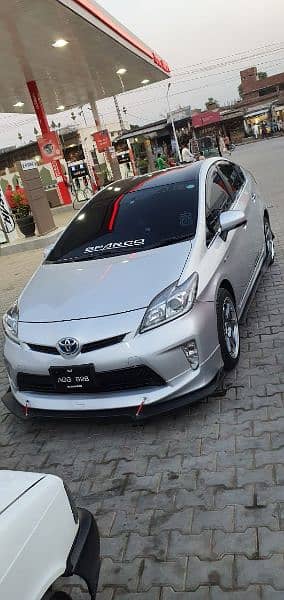 Toyota Prius 2014 3