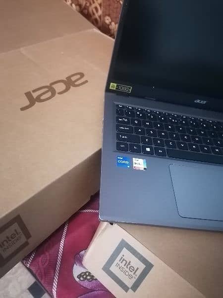 Acer i5/12th/8/256/15"with box 0