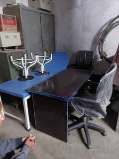office table and office chair 0