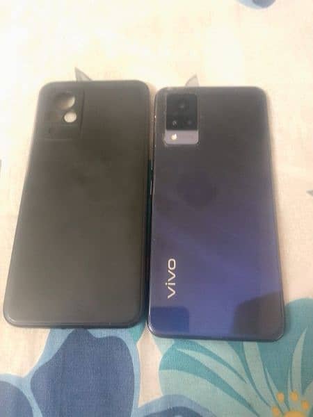 Vivo V21 1