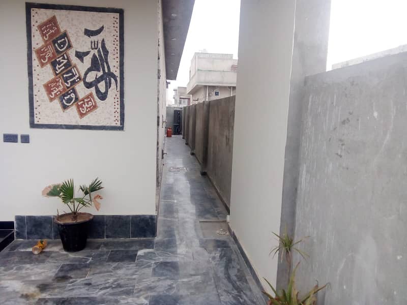 10 Marla 1.5 Storey House For Sale Available In Central Park Housing Scheme 1