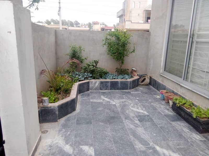 10 Marla 1.5 Storey House For Sale Available In Central Park Housing Scheme 16