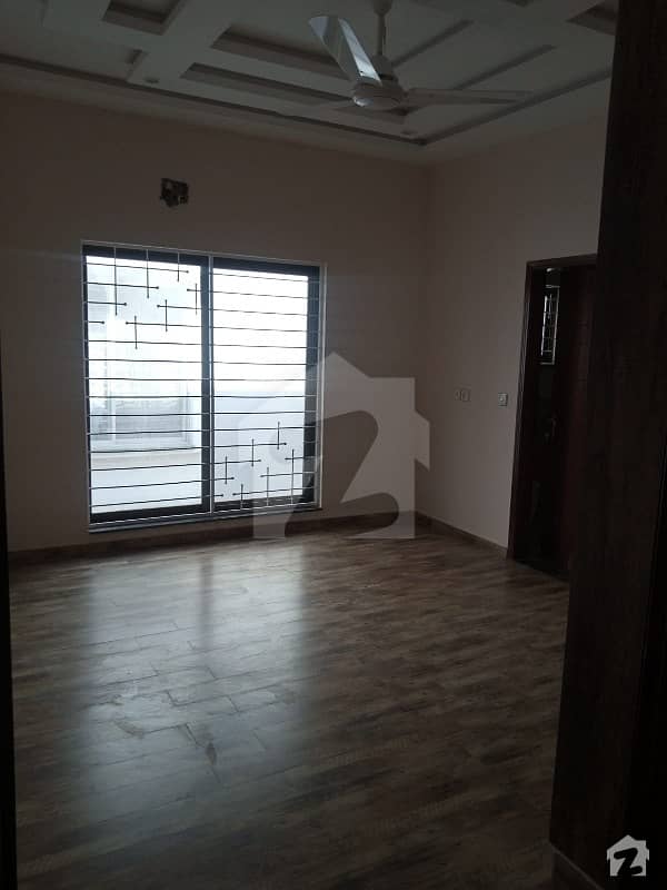 10 Marla House For Rent In Bahria Town 6