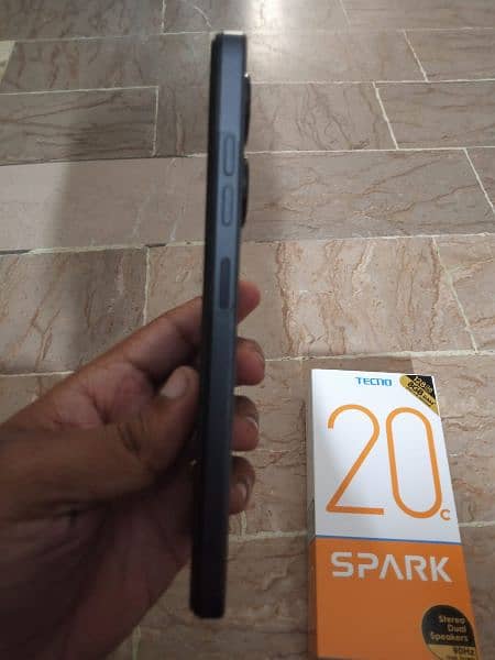 Tecno spark 20 c 4+4 128 gb 6