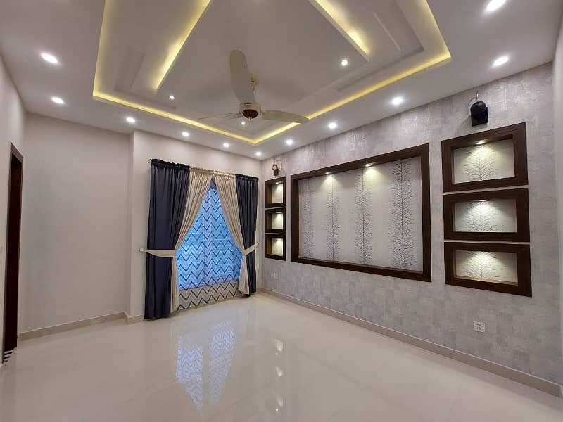 10 Marla Luxury House For Sale In Sector C, Bahria Town, Lahore 25