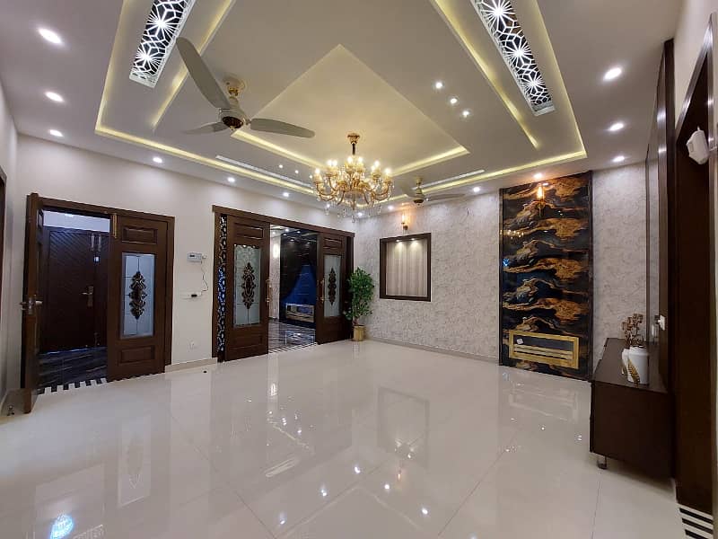 10 Marla Luxury House For Sale In Sector C, Bahria Town, Lahore 27