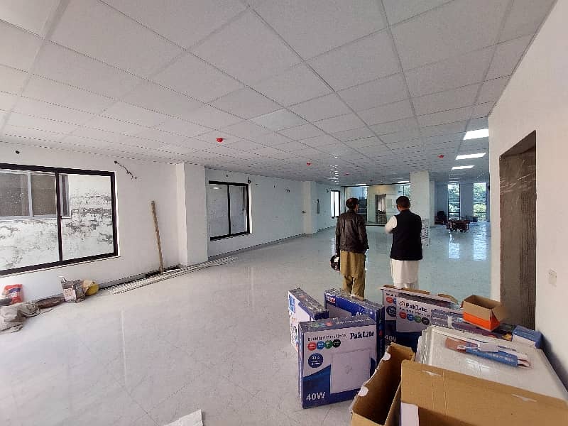 1 Kanal Brand New Commercial Floors For Rent Facing Expo Center Johar Town Lahore 5