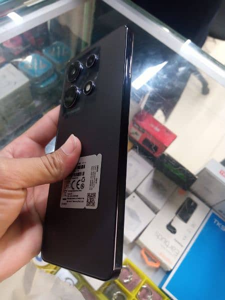 Infinix Note 30 for sale 4