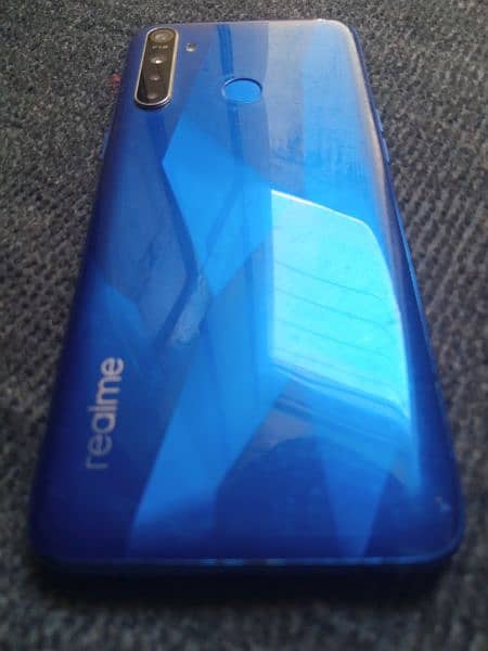 Realme 5 for Sale - 64GB Storage, 4GB RAM, Crystal Blue 7