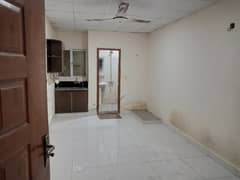 Well Maintained Studio Apartment For Rent 0