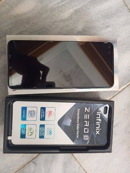 NEED MONEY INFINIX ZERO 8 8/128 GB . WITH BOX 0