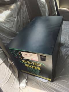 ups and 2 batteries for sale