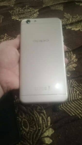 oppo a57 hai new condition 10by10 8%discount hai jaldi aao jaldi pao 0