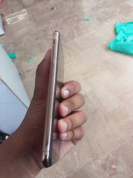 iphone xsmax 256gb pta approved 1