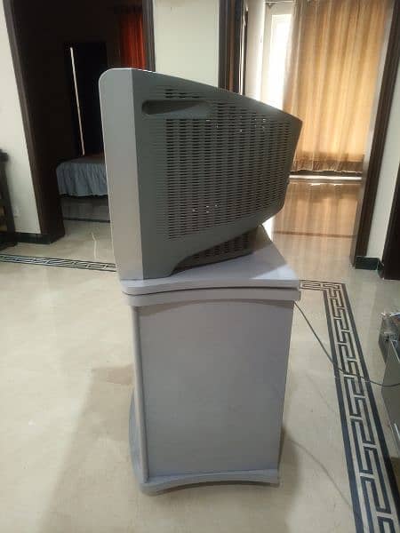 Sony TV with TV stand 5