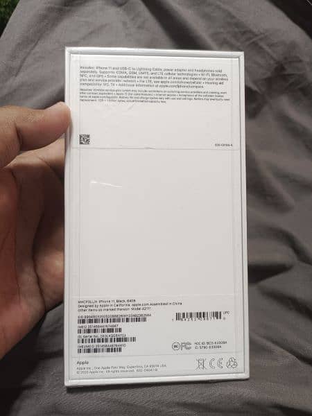 iPhone 11 jv box pack and without box white colour 5