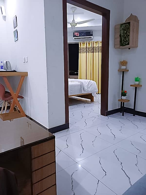 2 Bed Fully Furnished Flat Bahira Town Rawalpindi Phase - 8 5