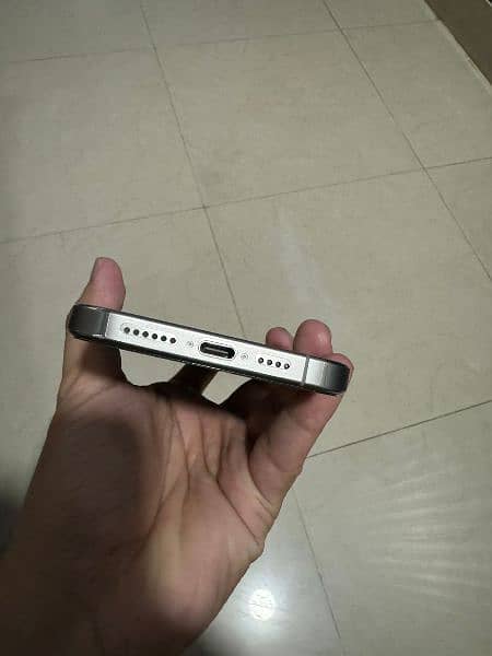 Iphone 15 pro max NPTA 3