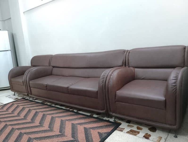 5 SEATER SOFA SET FOR SALE 1