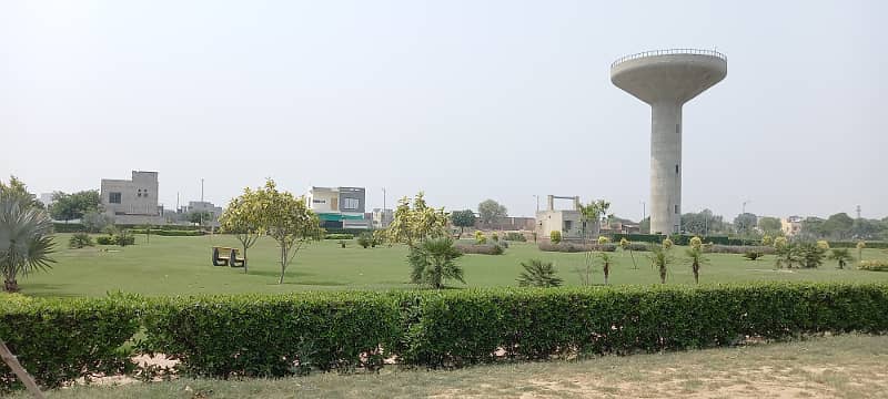 10 Marla Plot Sale B Block Plot No 657 Onground Ready Possession Plot 40 Fit Road Socaity New Lahore City, Bahria Town OR NFC-2 Road Attached, Near Park, Near Massjid, Ring Road interchange Kay Qareeb Plot. 2