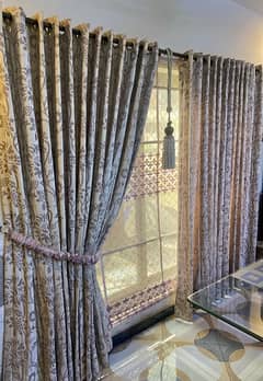 Pluchy Curtains With Net Blind