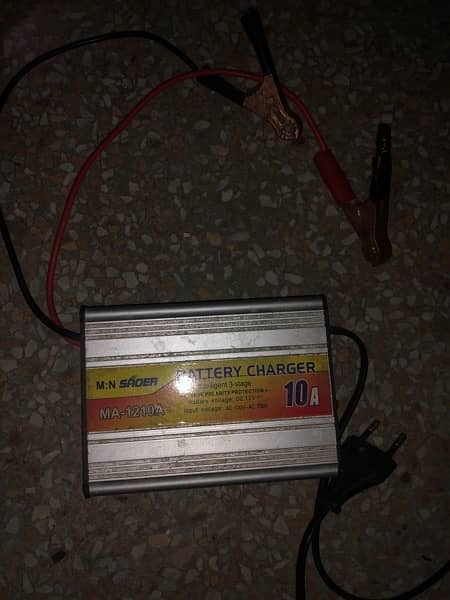 battery charger 1