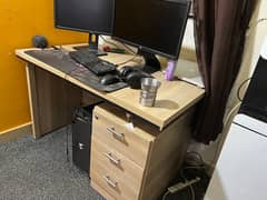 computer desk wooden 0