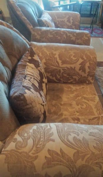 5 seater diamond supreme foam brand good condition 03335877493 3