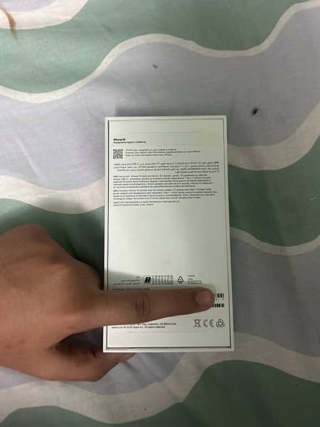 Iphone 15 box 3