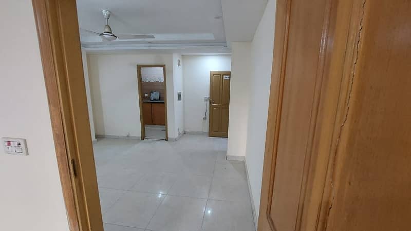 Flat 1 Bed TV Lounge Kitchen For Rent 1